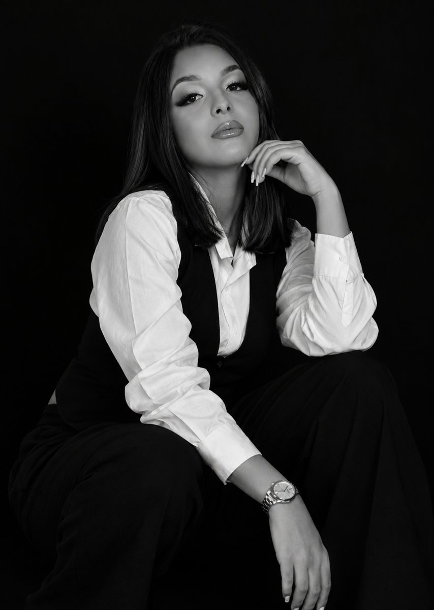 Lara Barreto, lash designer e fundadora do Studio Lara Barreto